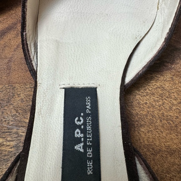 Preowned - A.P.C. Brown Suede Ankle Strap Flats/Sandals, Size EU 36 (US 6) - Picture 5 of 8